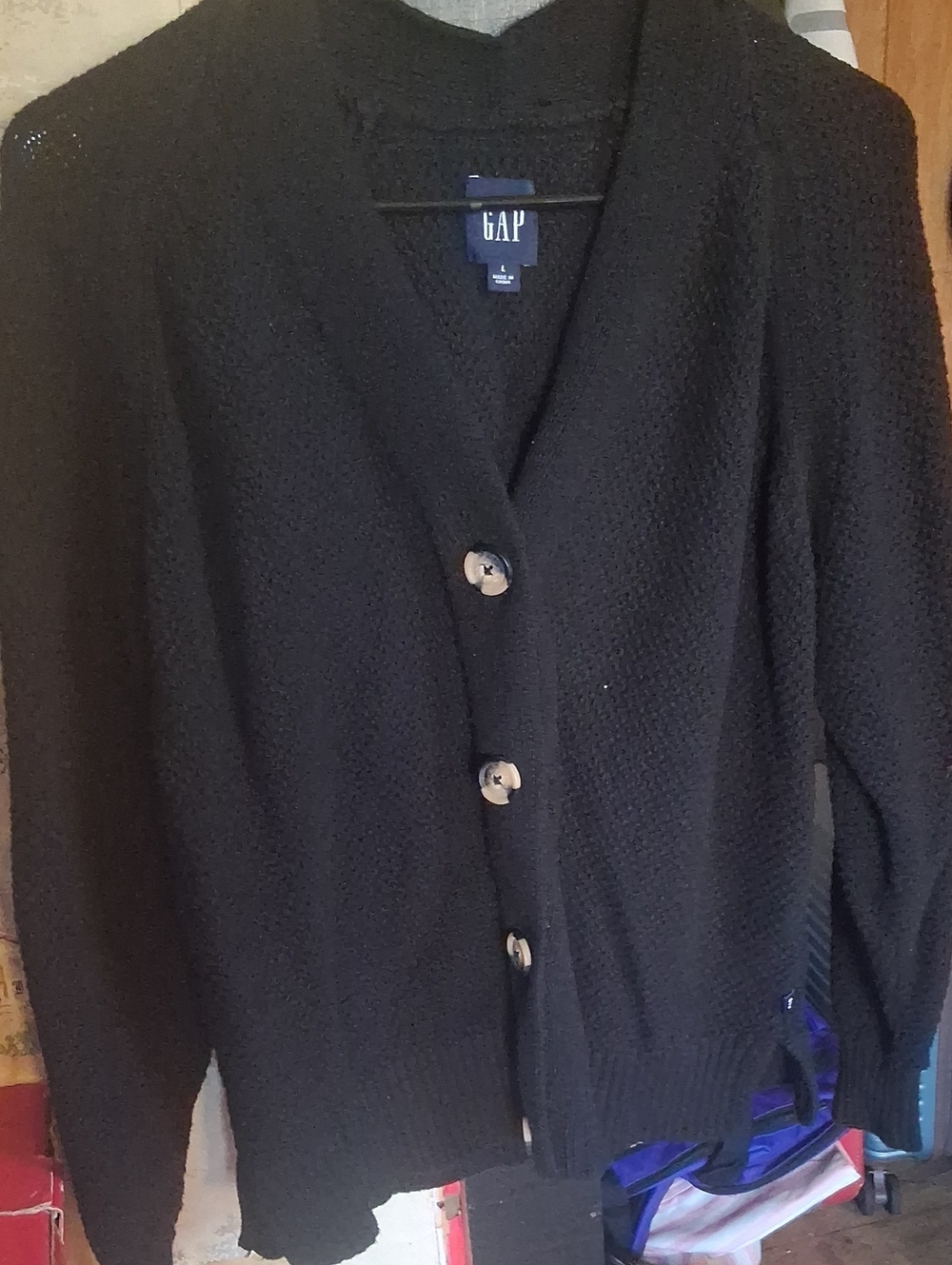 GAP Womens Black V‑Neck Button Front Cardigan